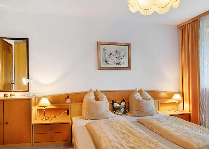Apartment Strell *